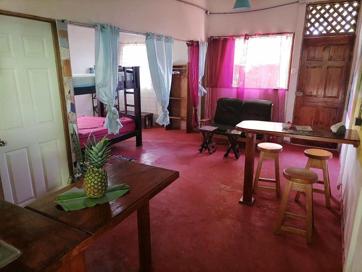 Appartamento Casa Arlecchino Puerto Viejo de Talamanca Esterno foto